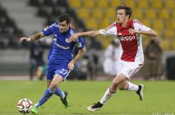 -阿贾克斯取得胜利，顺利晋级到强的简单介绍