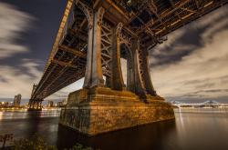 LOL赛事-速度与掌控，突尼斯足球闪电战与福登抢七主宰的体育双星