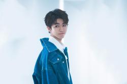 英雄联盟总决赛直播-刀刃上的舞者，米切尔如何在F1暗夜街道上完成致命一击