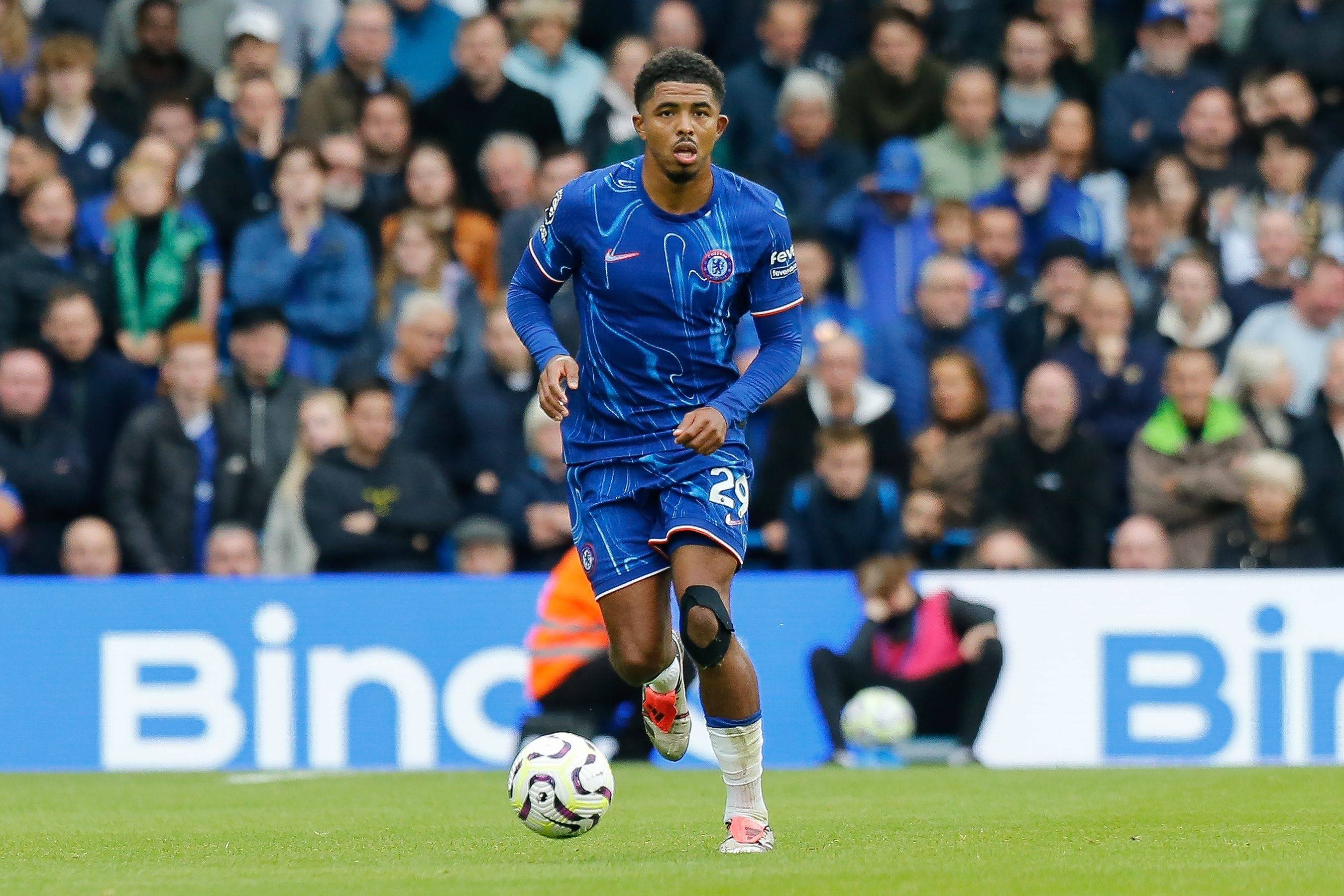 切尔西锋线优势获利，单箭头继续追逐统治地位