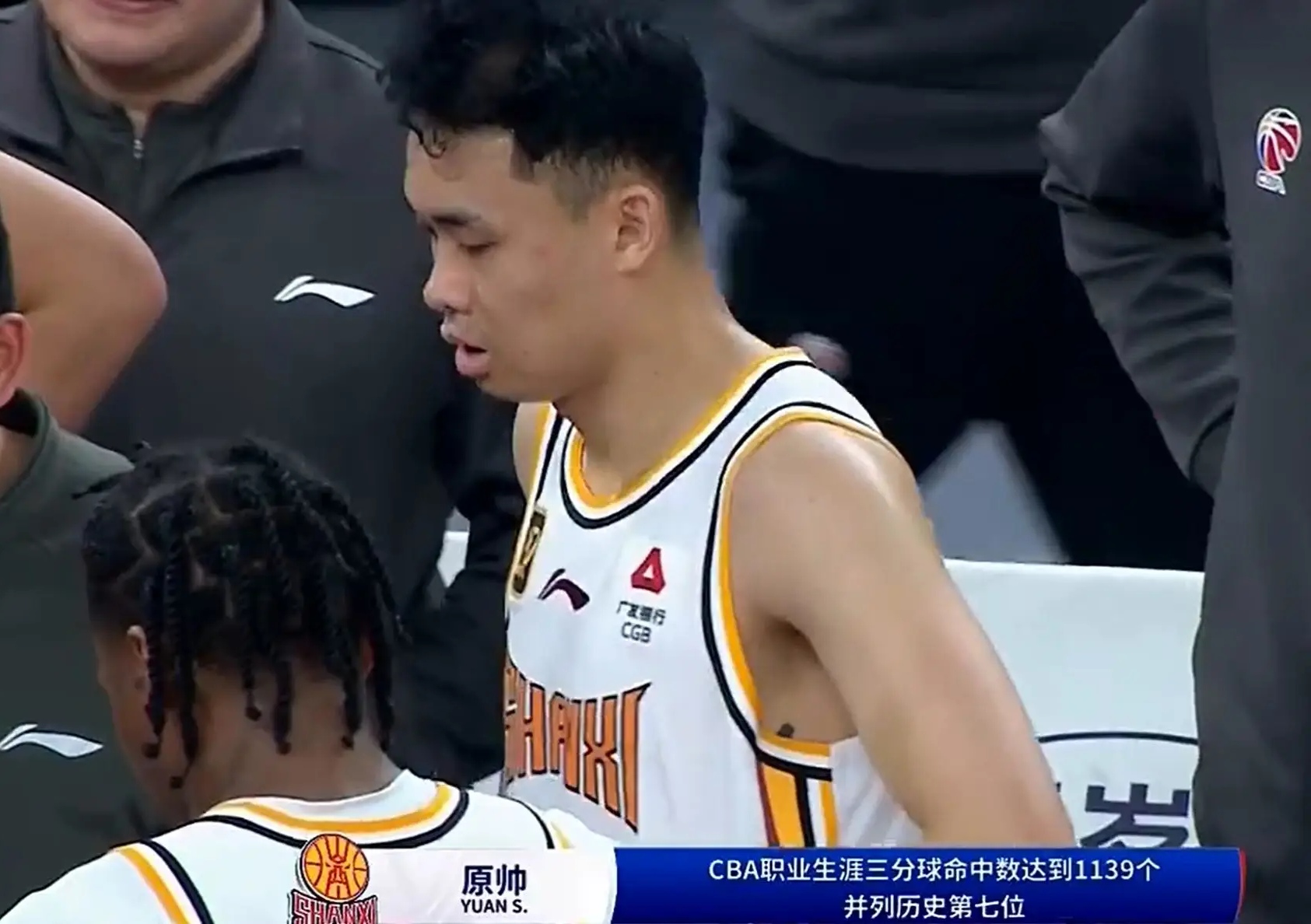 山西男队客场胜利,获得重要三分 山西男队客场胜利,获得重要三分