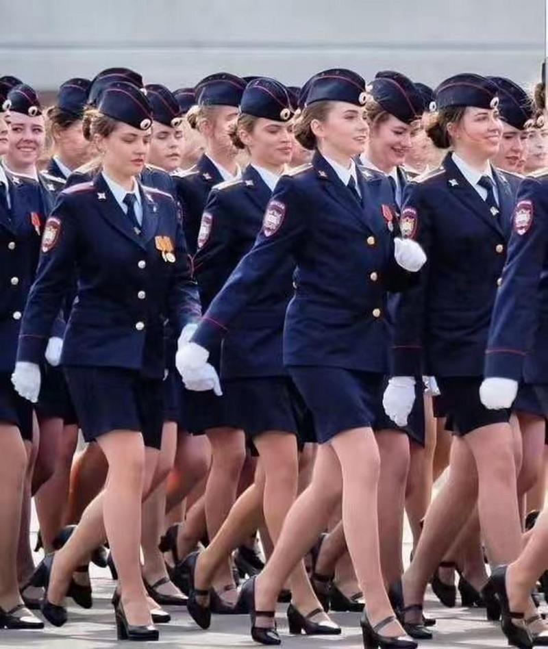 俄罗斯选手飒爽出场,斩获金牌 俄罗斯选手飒爽出场,斩获金牌