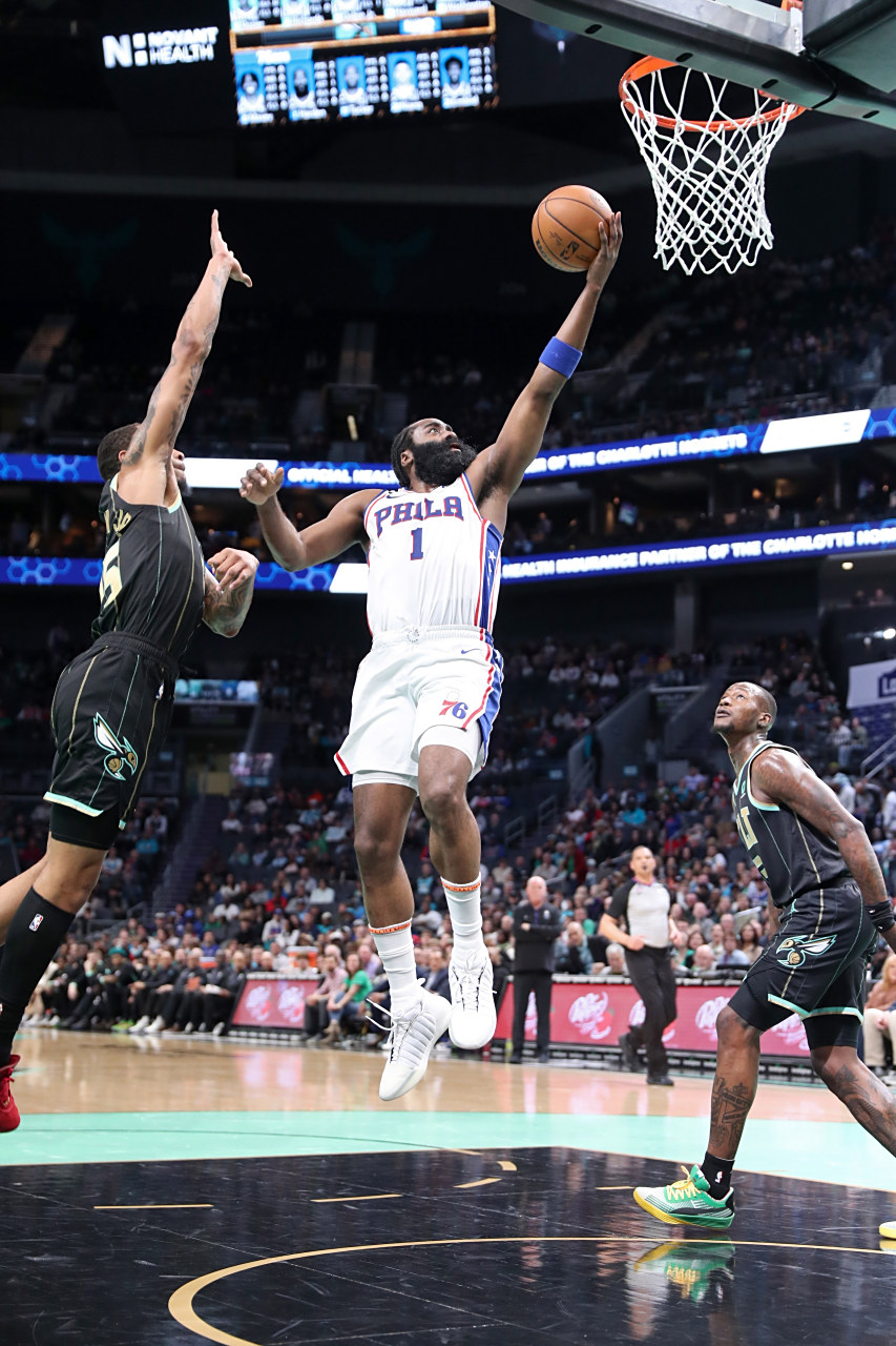 恩比德三双,人客场逆转黄蜂 恩比德三双,人客场逆转黄蜂