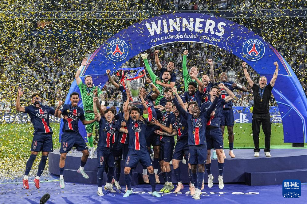 国际米兰队客场大胜对手,笑傲法甲赛场 国际米兰队客场大胜对手,笑傲法甲赛场