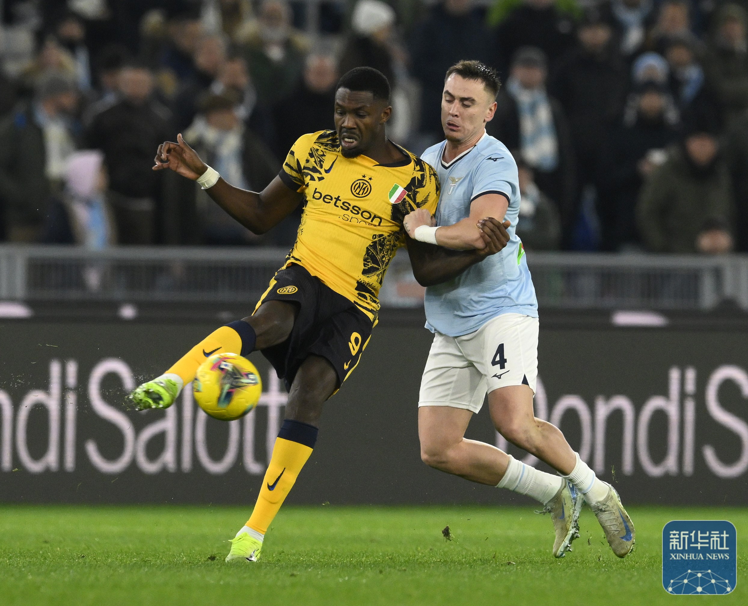 国米客场大胜,继续保持在意甲的不败纪录 国米客场大胜,继续保持在意甲的不败纪录