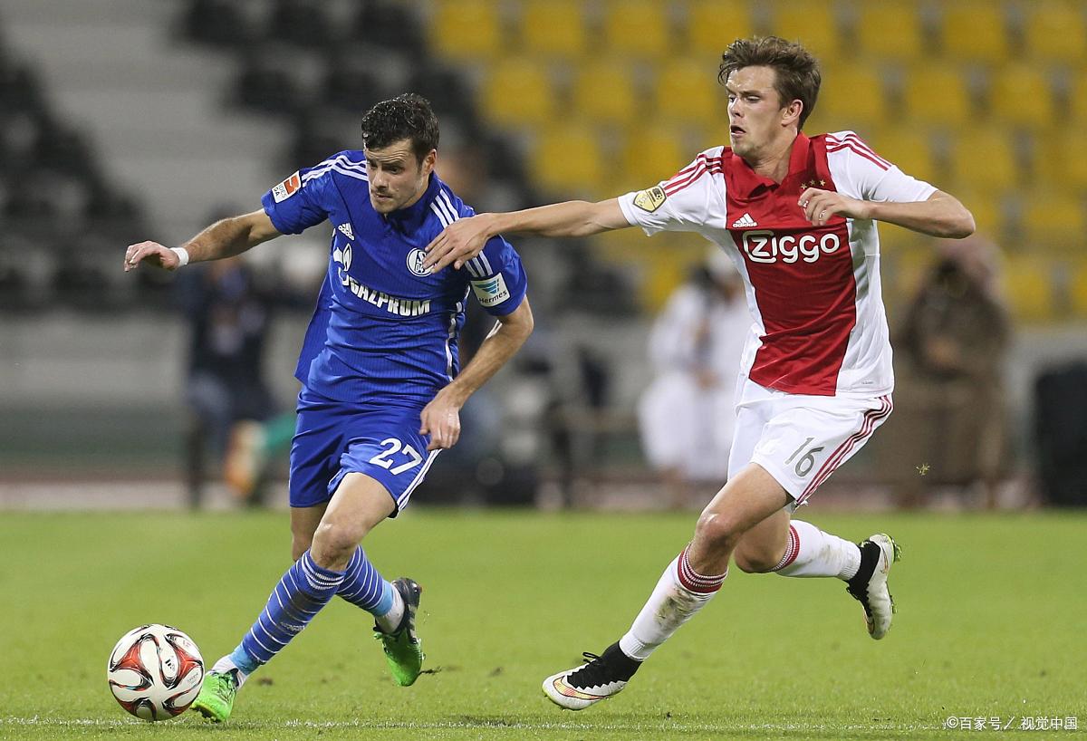 阿贾克斯取得胜利，顺利晋级到强的简单介绍