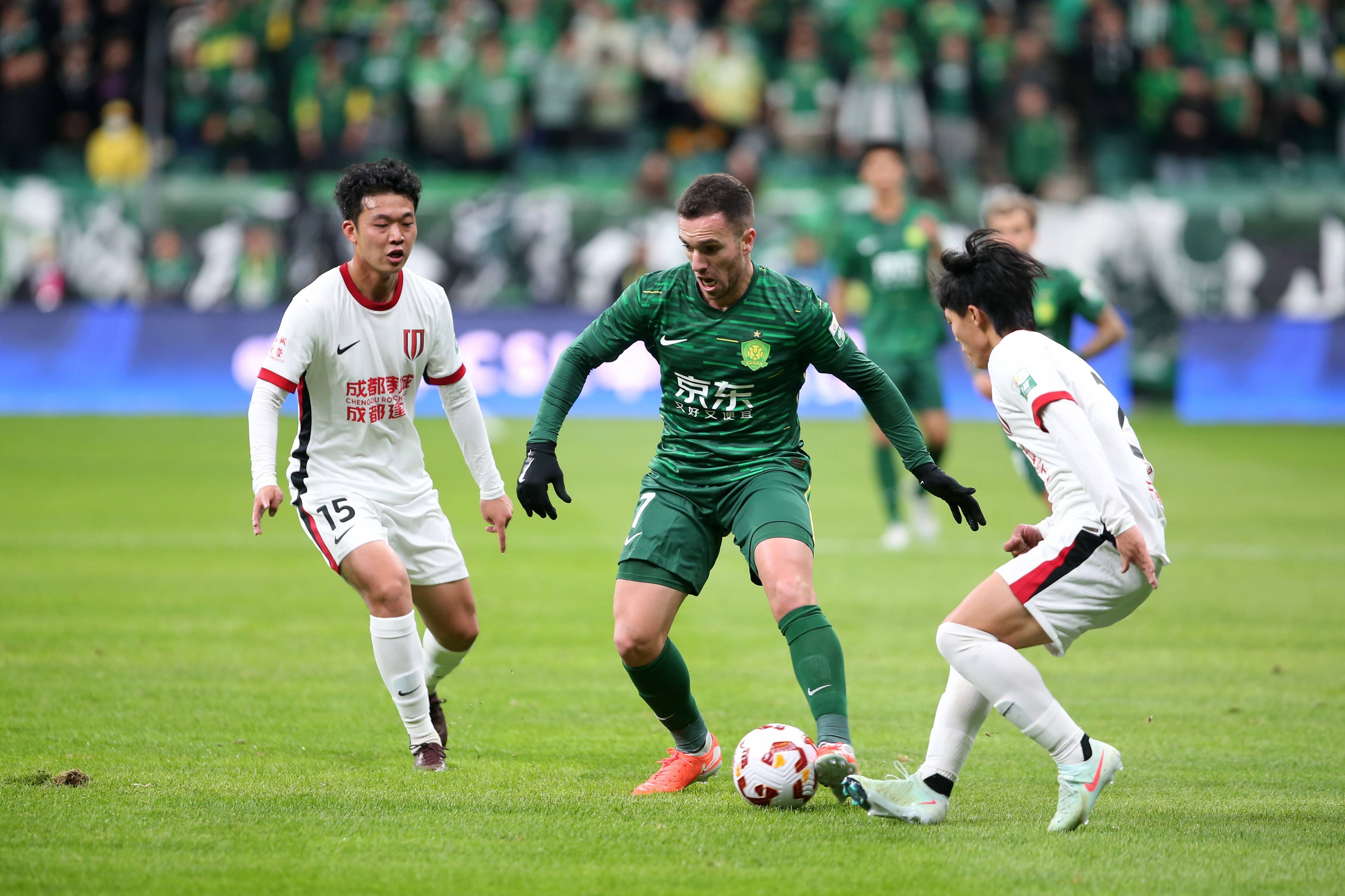 关于北京国安将在主场迎战上海申花，现场火爆！的信息