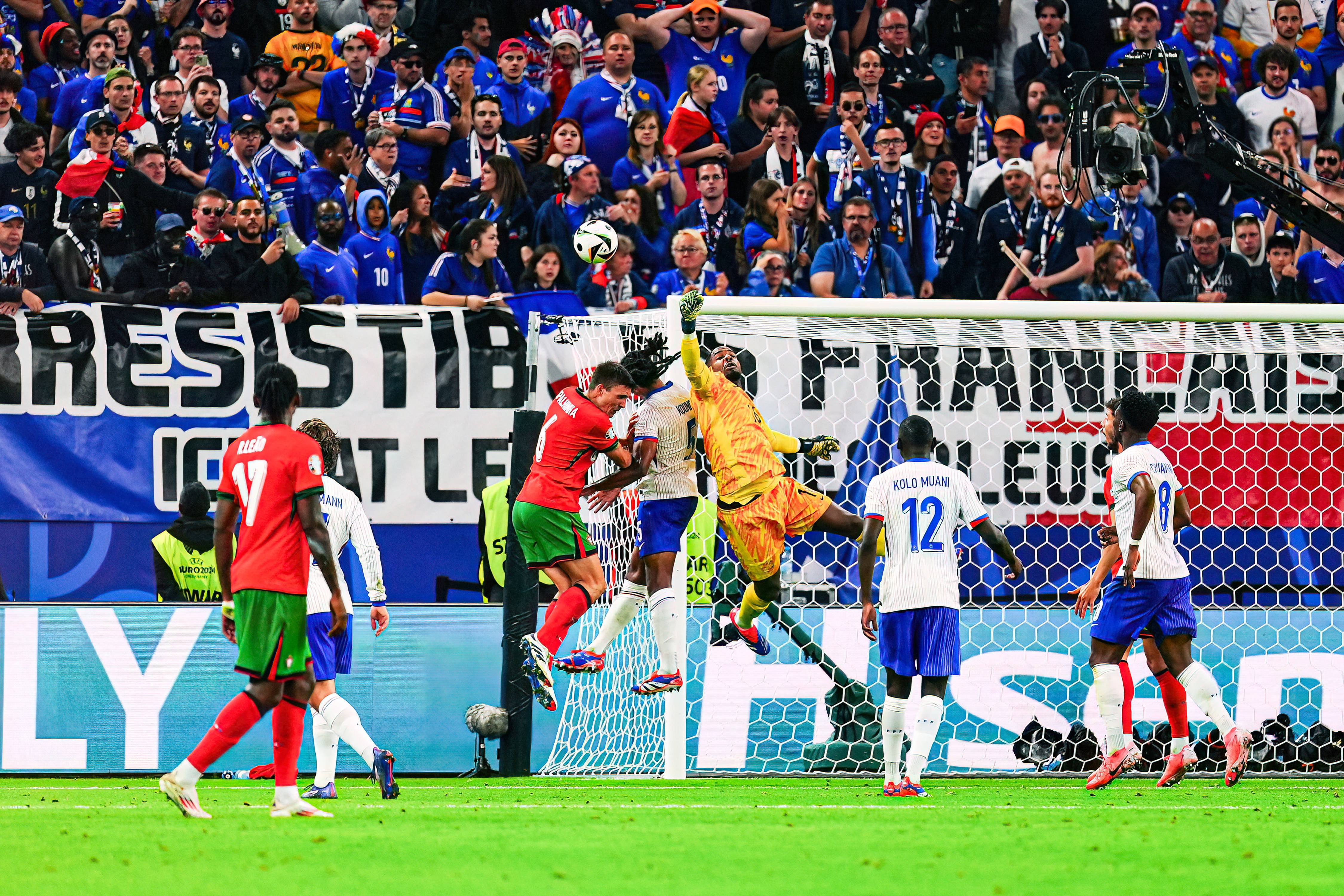 葡萄牙队抢夺胜利妥善防守 葡萄牙队抢夺胜利妥善防守