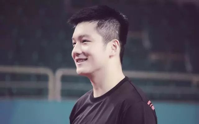 英格兰队绝杀奥地利队，王皓带队取胜