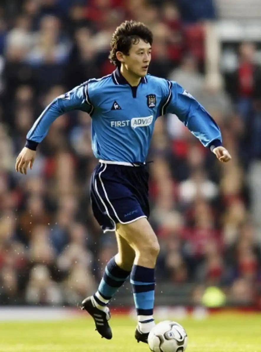 曼城阵中年轻球员崭露头角,展现出不俗实力 曼城阵中年轻球员崭露头角,展现出不俗实力