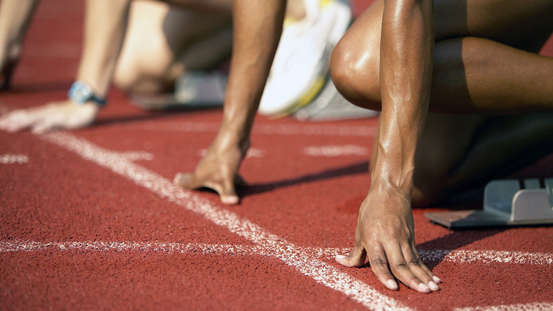 当东方晨曦刺破亚平宁暮色，卡拉斯科照亮美加墨星空