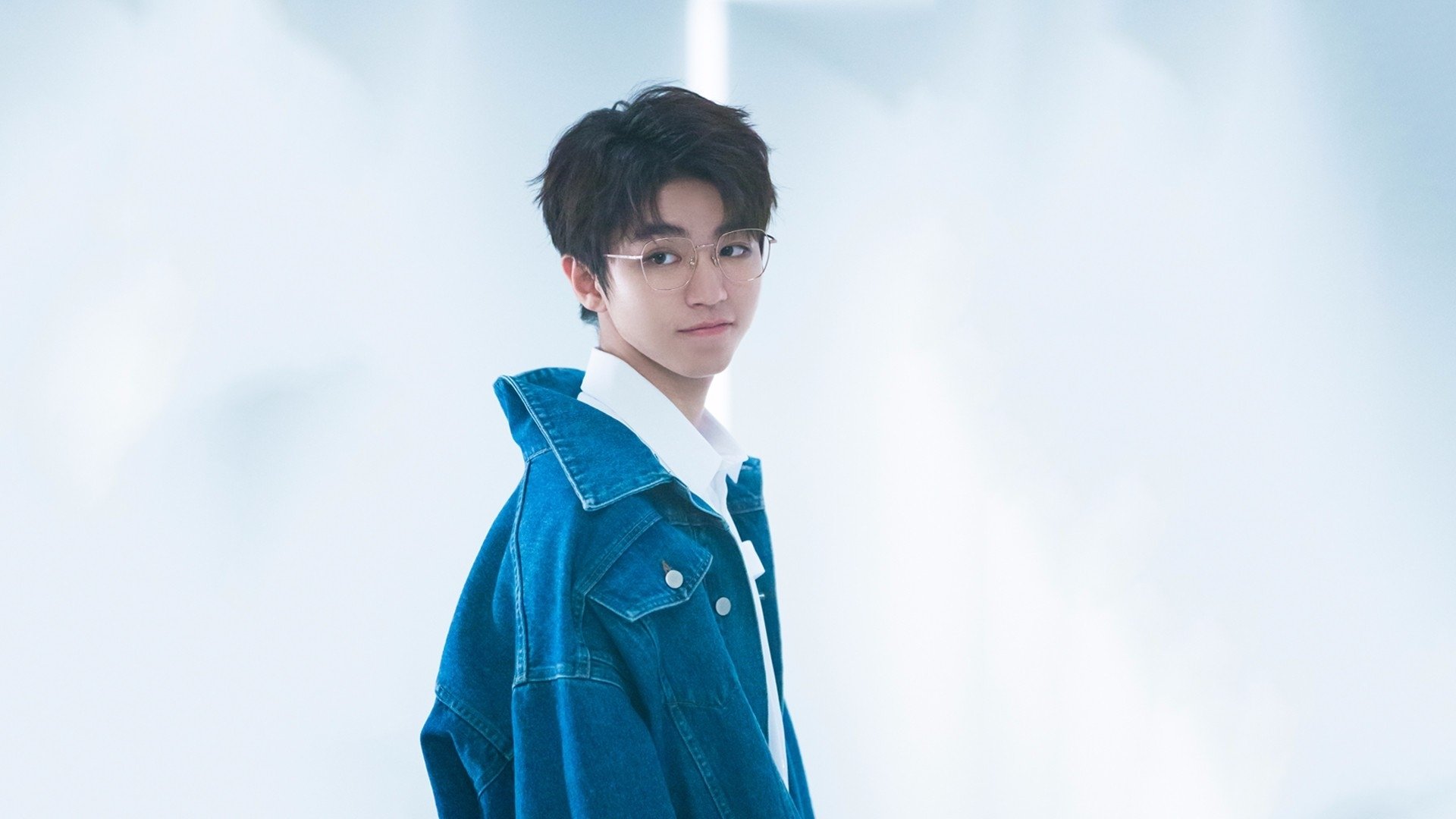 刀刃上的舞者，米切尔如何在F1暗夜街道上完成致命一击