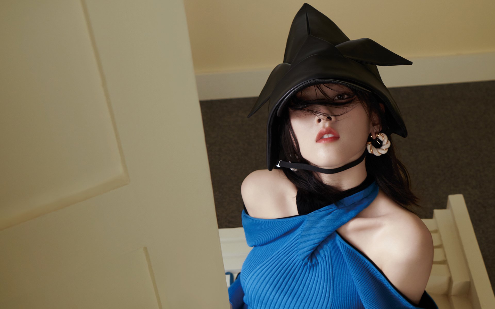 当东契奇的三分雨席卷休斯顿，北京队的红色浪潮如何在另一个维度一波带走火箭？