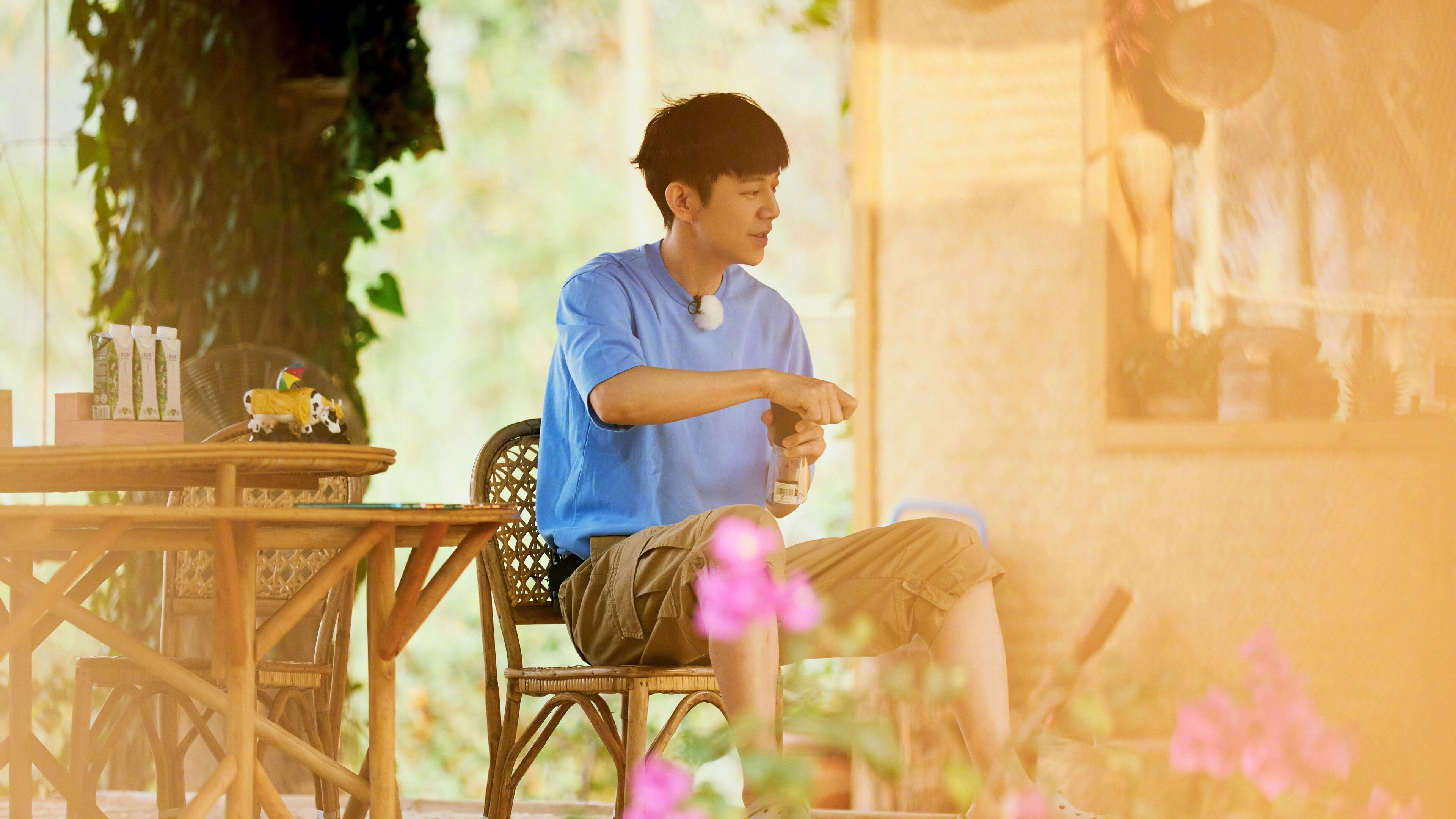 洛杉矶的双城记,当沉默战舰碾过喧嚣蜂鸣